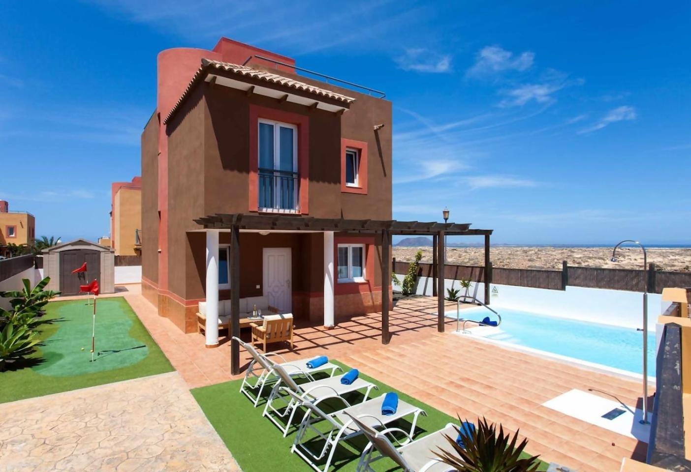 Emma Private Pool Wifi Fibra Minigolf Villa *